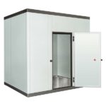 Camera congelare completa dimensiune 3×2.4×2.2 m temperatura -18-20 grade C 2.2 kW